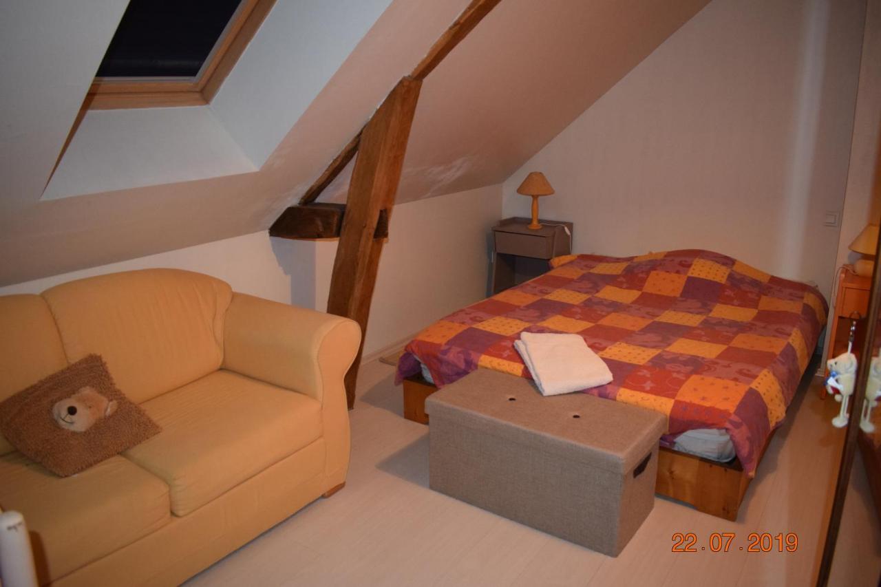 Au Calme Bed & Breakfast Houssay  Room photo